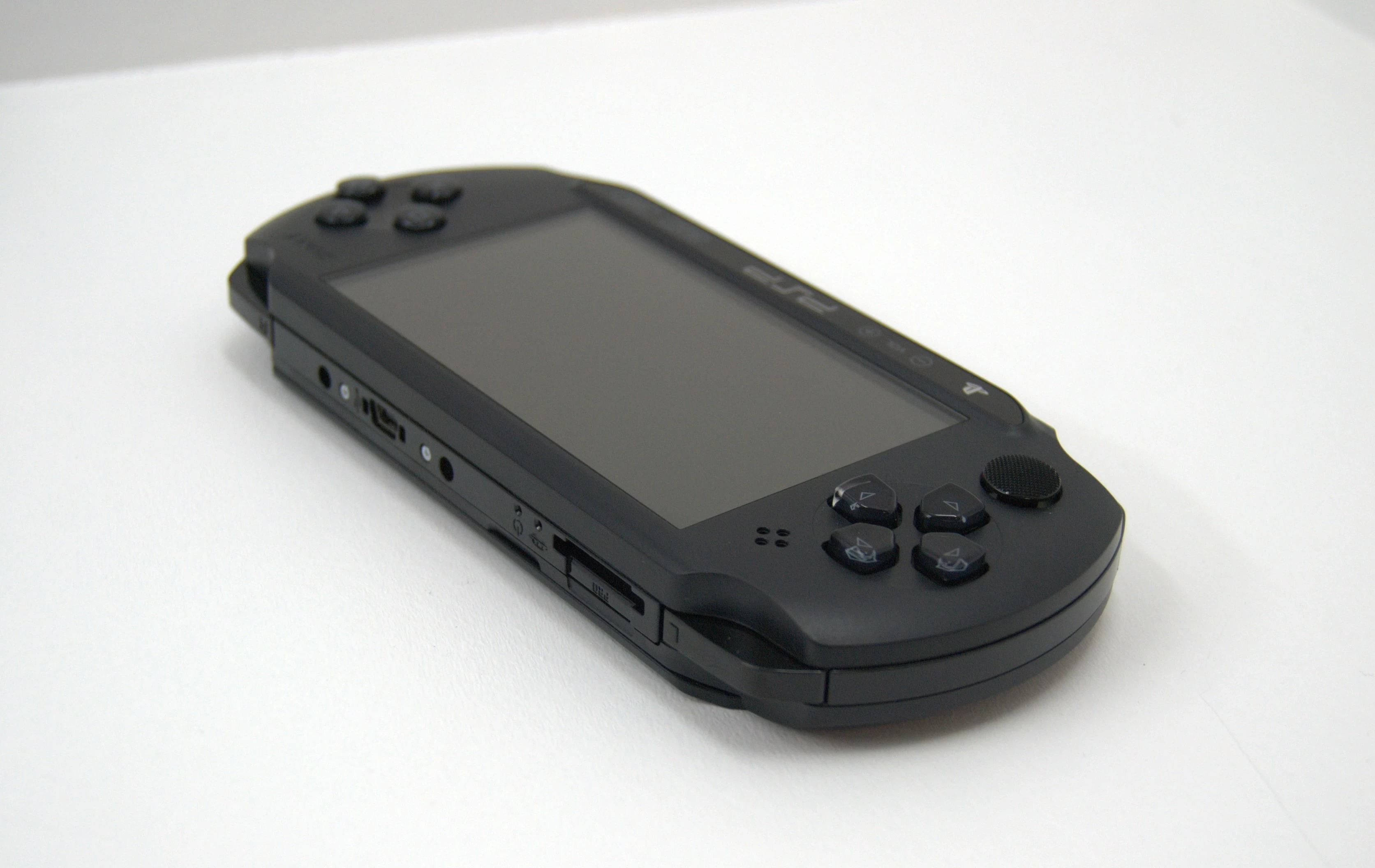 konsola-sony-psp-street-e1004-jak-nowa-stan-uzywany