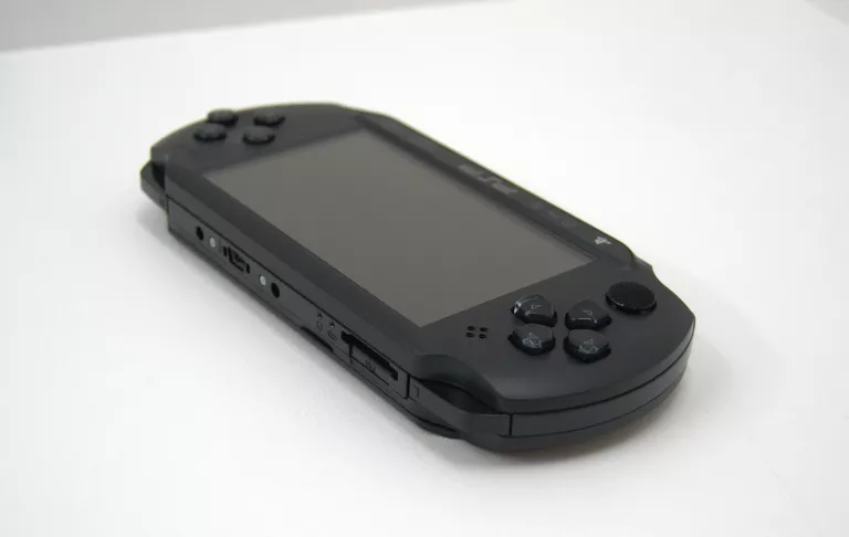 konsola-sony-psp-street-e1004-jak-nowa-stan-uzywany
