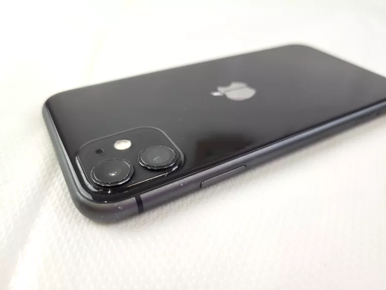 smartfon-apple-iphone-11-4-gb-64-gb-zbity-tyl-przekatna-ekranu-61