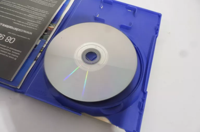 GRA NA PS 2 COLIN MCRAE RALLY  04