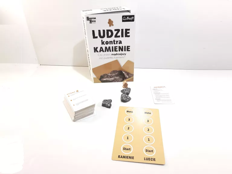 GRA LUDZIE KONTRA KAMIENIE QUIZOWA TREFL 01809