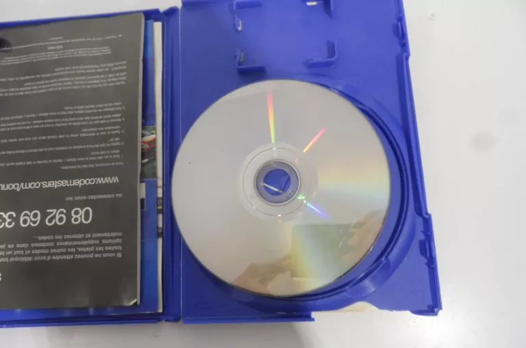 GRA NA PS 2 COLIN MCRAE RALLY  04
