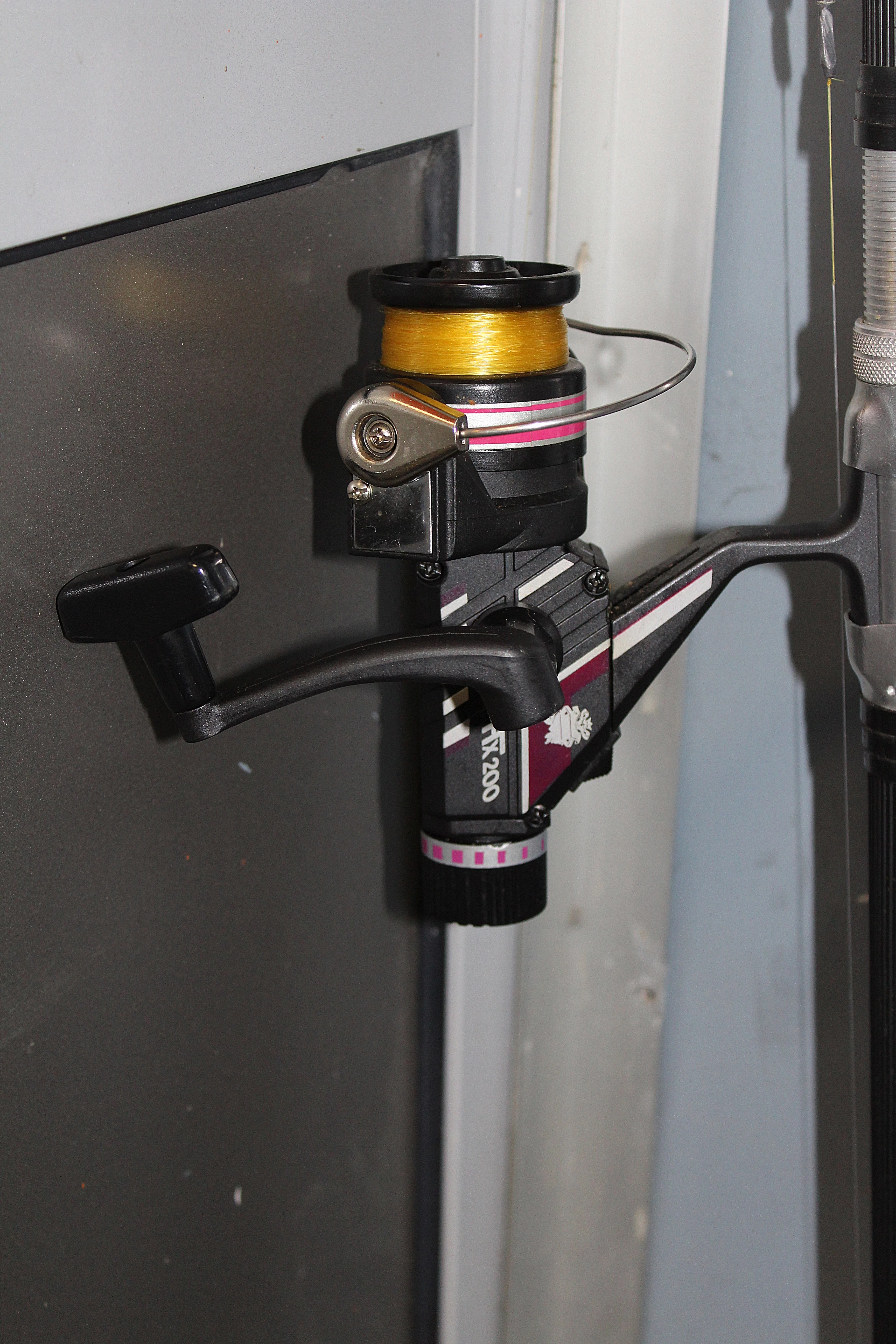 wedka-sona-7450-z-kolowrotkiem-byron-hx200-stan-uzywany