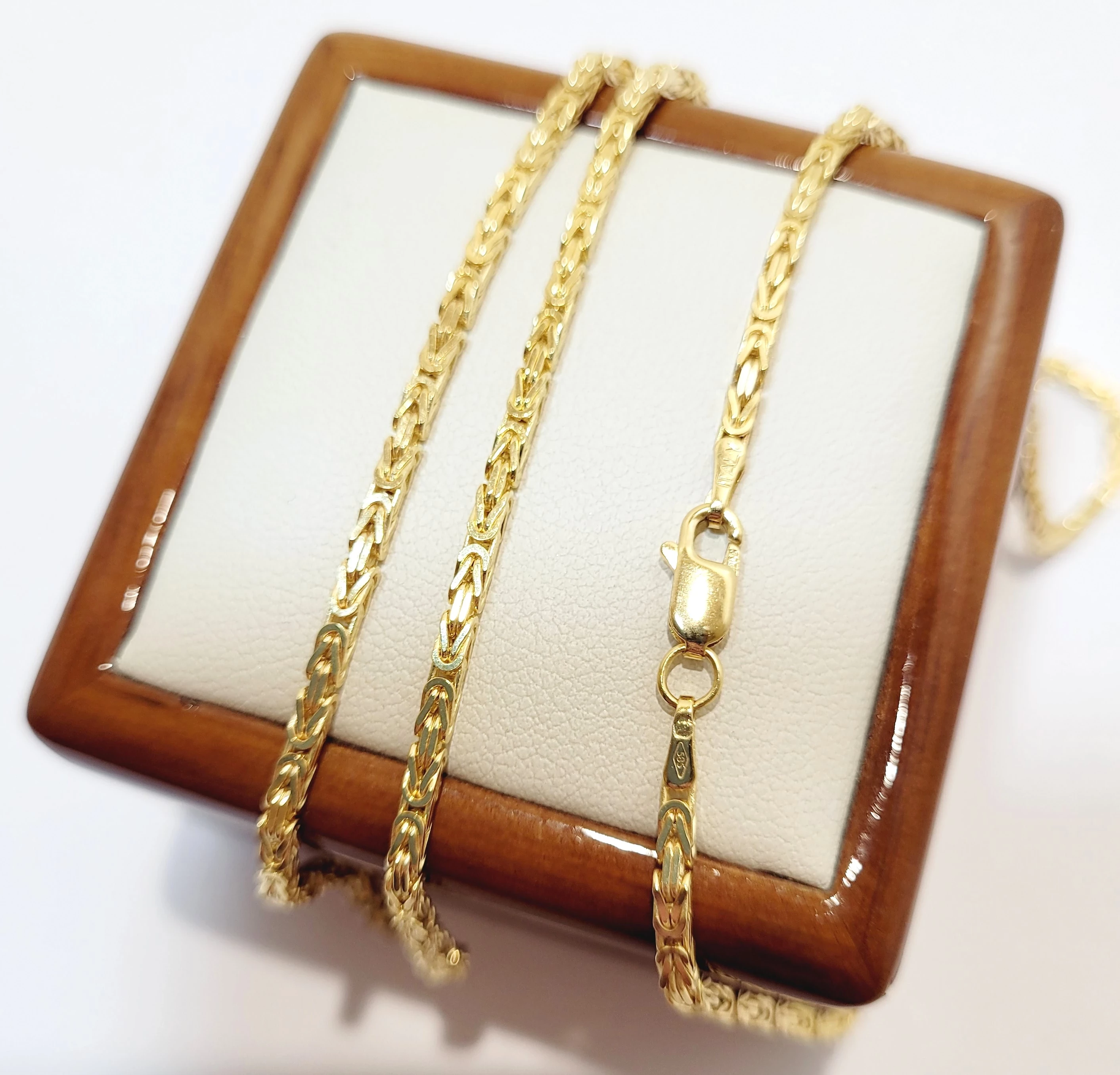 zloty-lancuszek-pr-585-splot-krolewski-cechy-brak