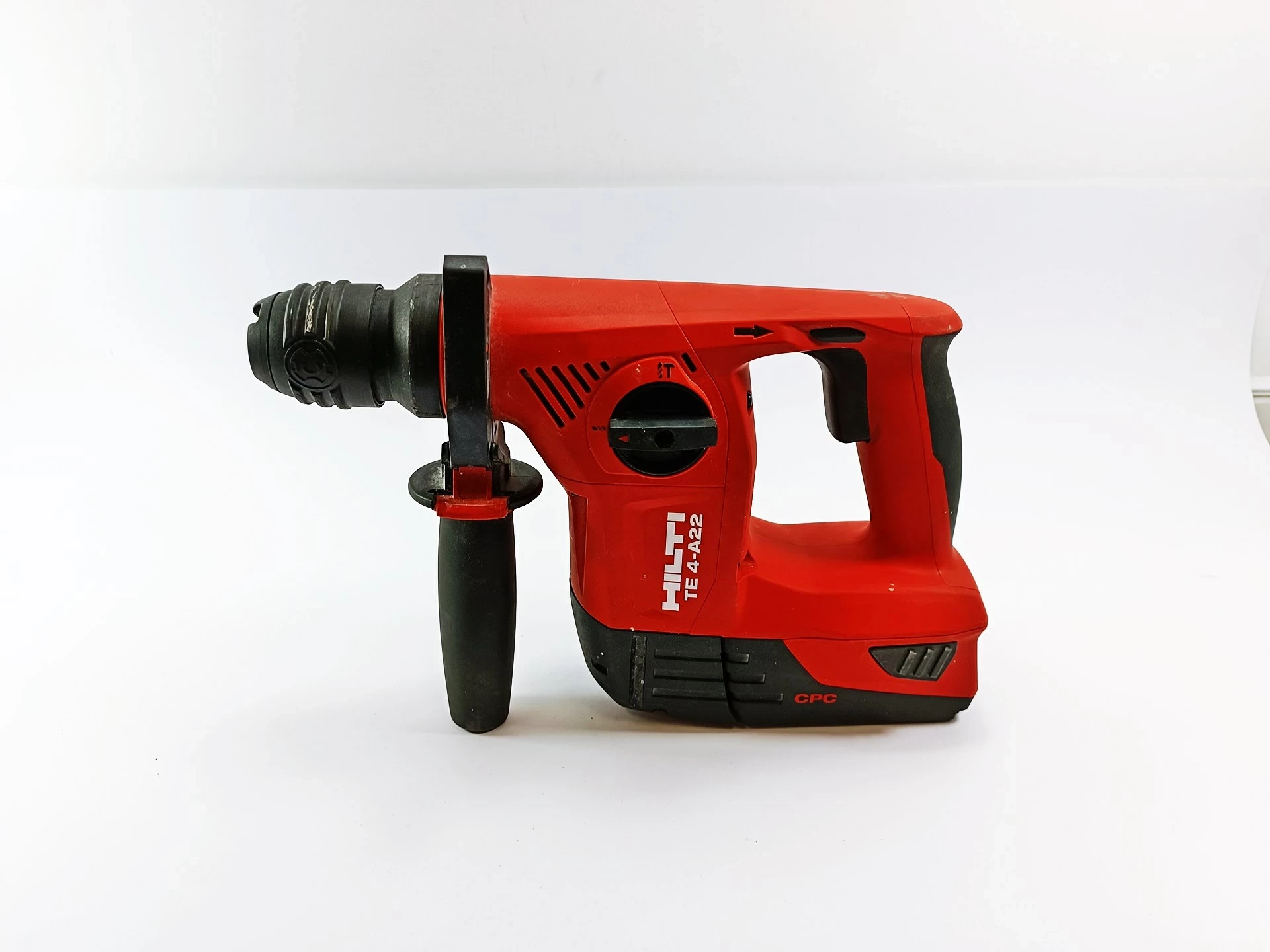 duzy-zestaw-narzedzi-hilti-w-walizce-marka-hilti