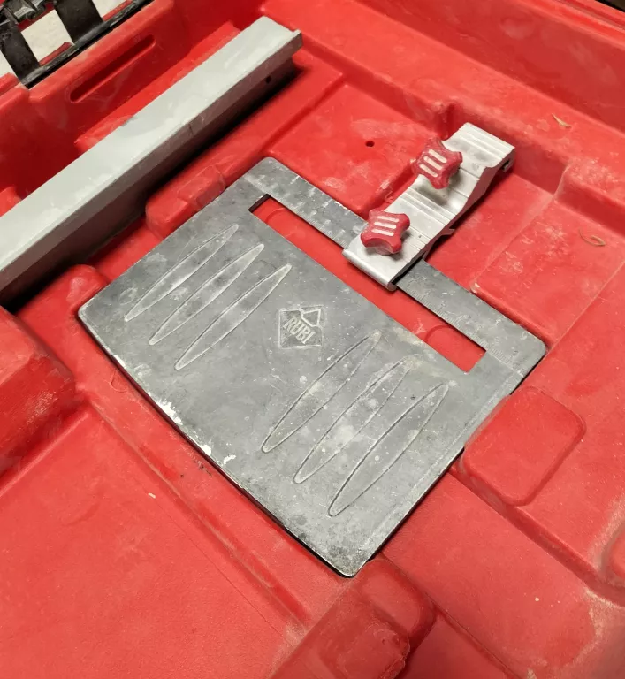 PRZECINARKA DO PŁYTEK CERAMICZNYCH RUBI TX-700-N