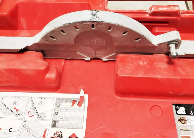 PRZECINARKA DO PŁYTEK CERAMICZNYCH RUBI TX-700-N