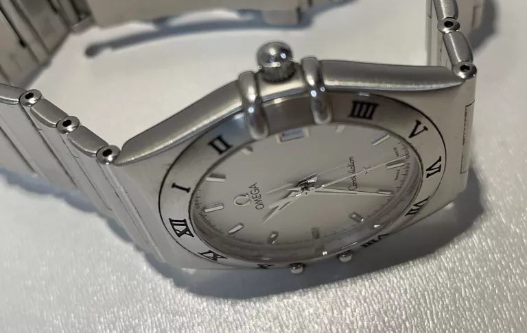 ZEGAREK OMEGA CONSTELLATION QUARTZ Z DATOWNIKIEM