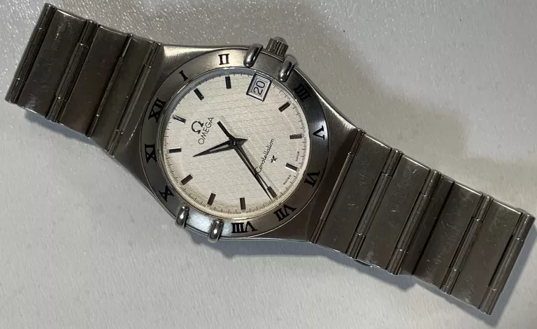 ZEGAREK OMEGA CONSTELLATION QUARTZ Z DATOWNIKIEM