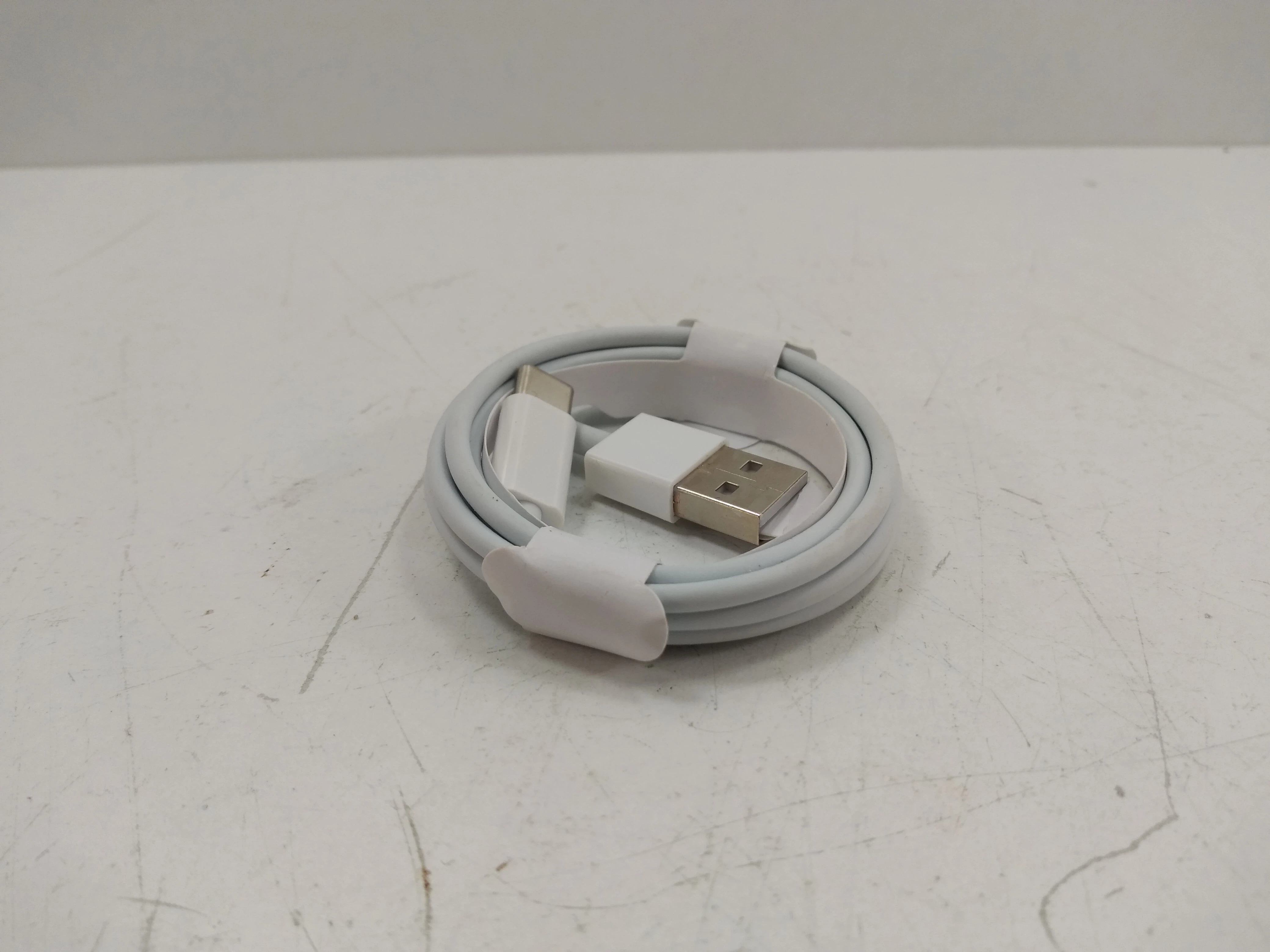 kabel-do-ladowarki-usb-typu-c-rogera-slawskiego-19-wiechowicza-poznan-x