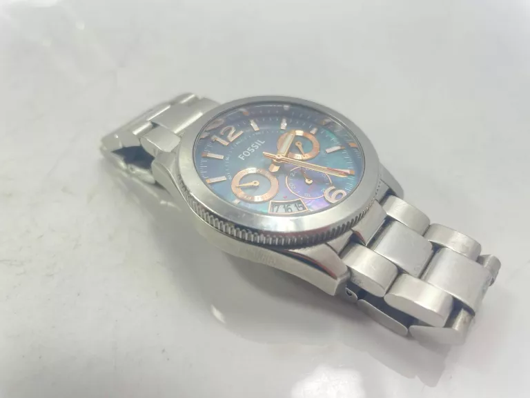 ZEGAREK FOSSIL ES3880 NA SREBRNEJ BRANSOLECIE
