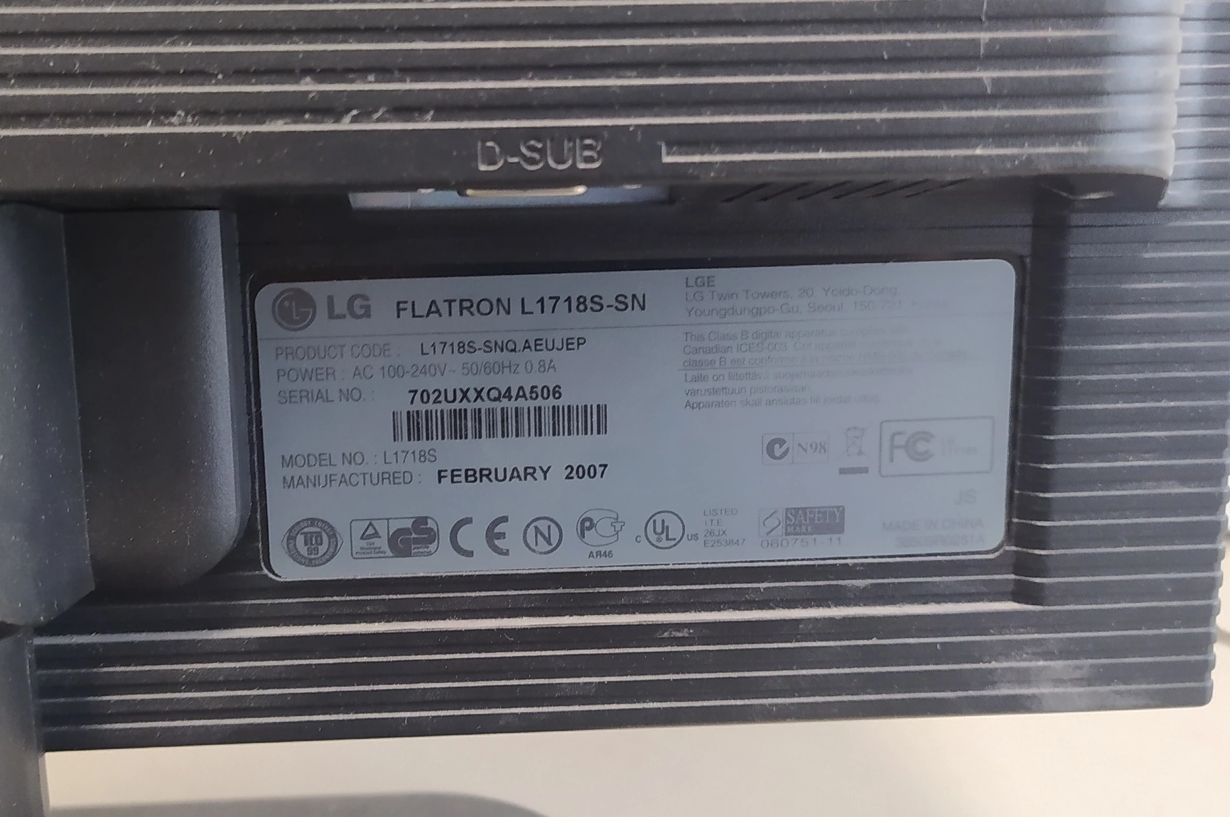monitor-lcd-lg-flatron-l1718s-kod-producenta-l1718ssnqaeubep