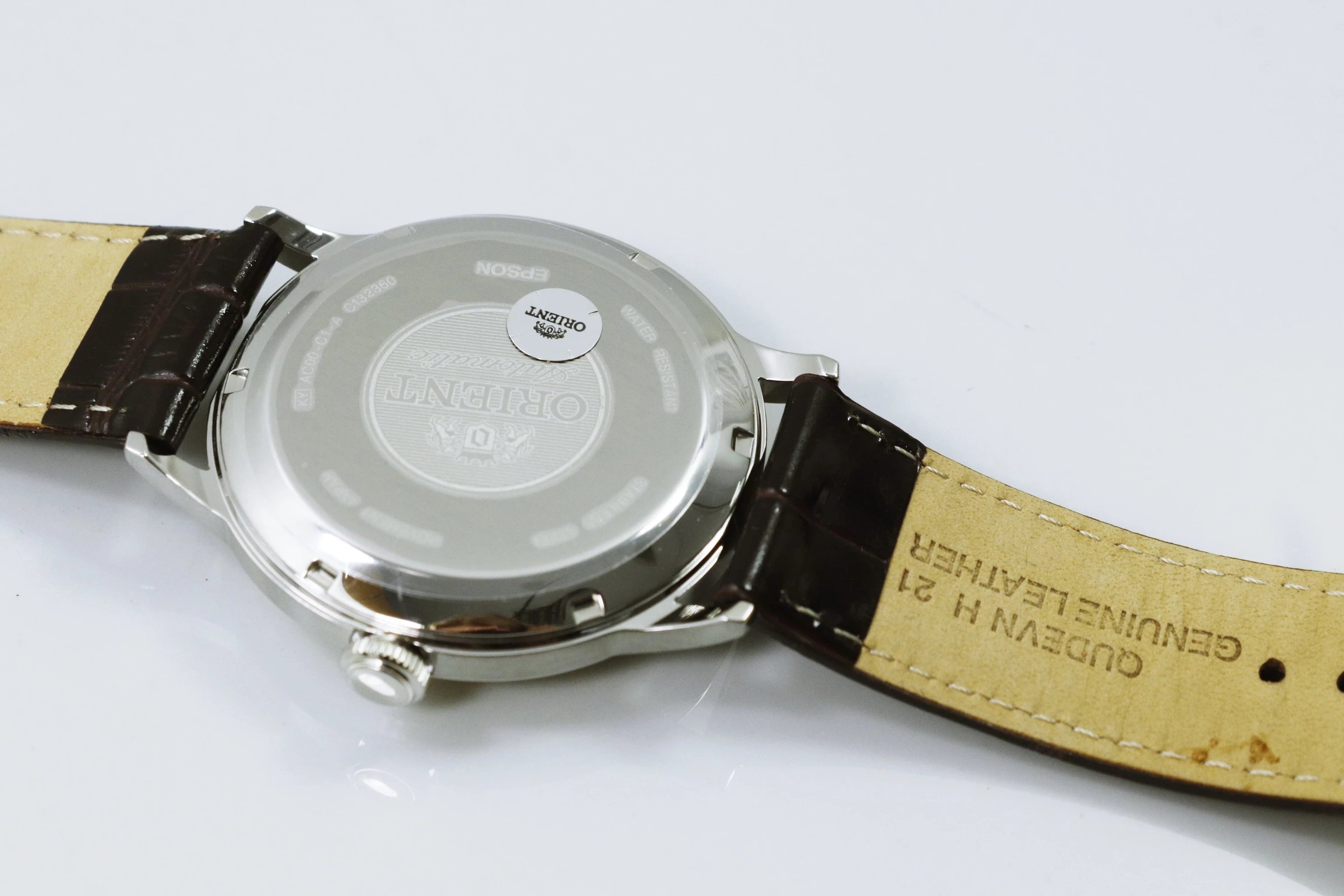 zegarek-orient-classic-automatic-fac00009n0-funkcje-datownik