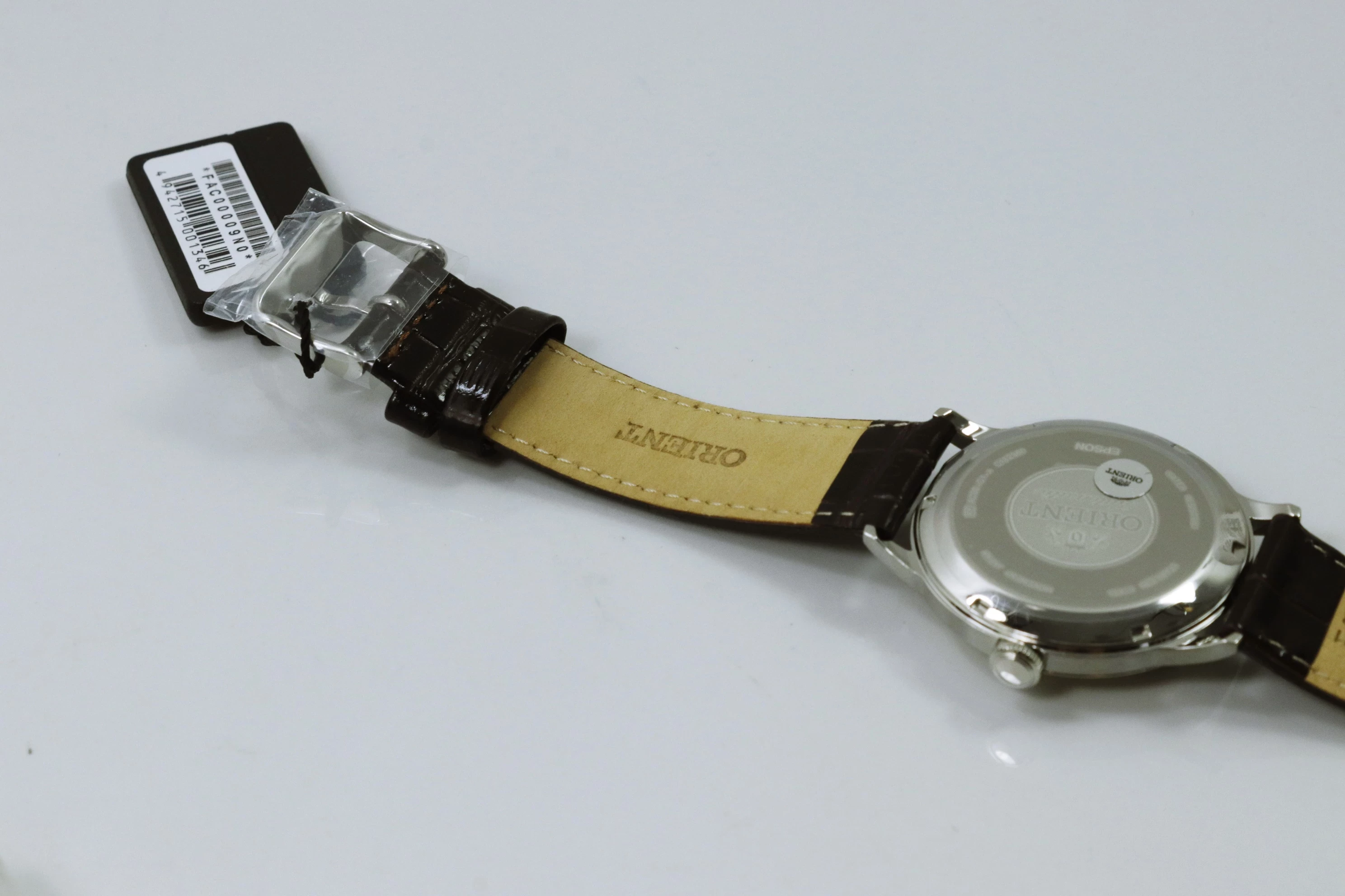 zegarek-orient-classic-automatic-fac00009n0-ksztalt-koperty-okragla