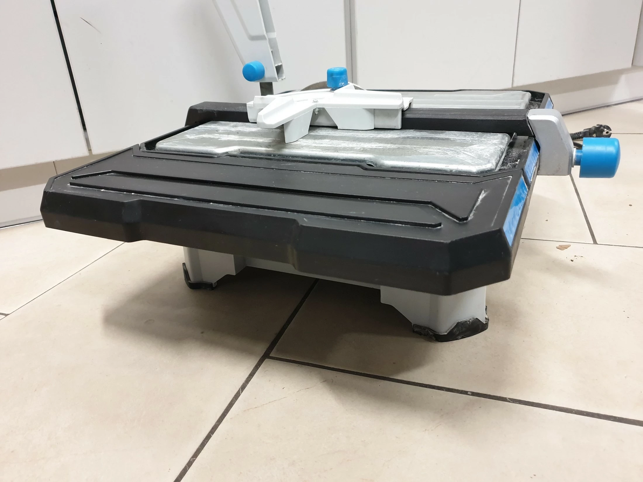 przecinarka-do-glazury-macallister-mtc-650-650w-ean-gtin-3663602797937