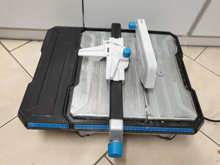 przecinarka-do-glazury-macallister-mtc-650-650w-seria-mtc