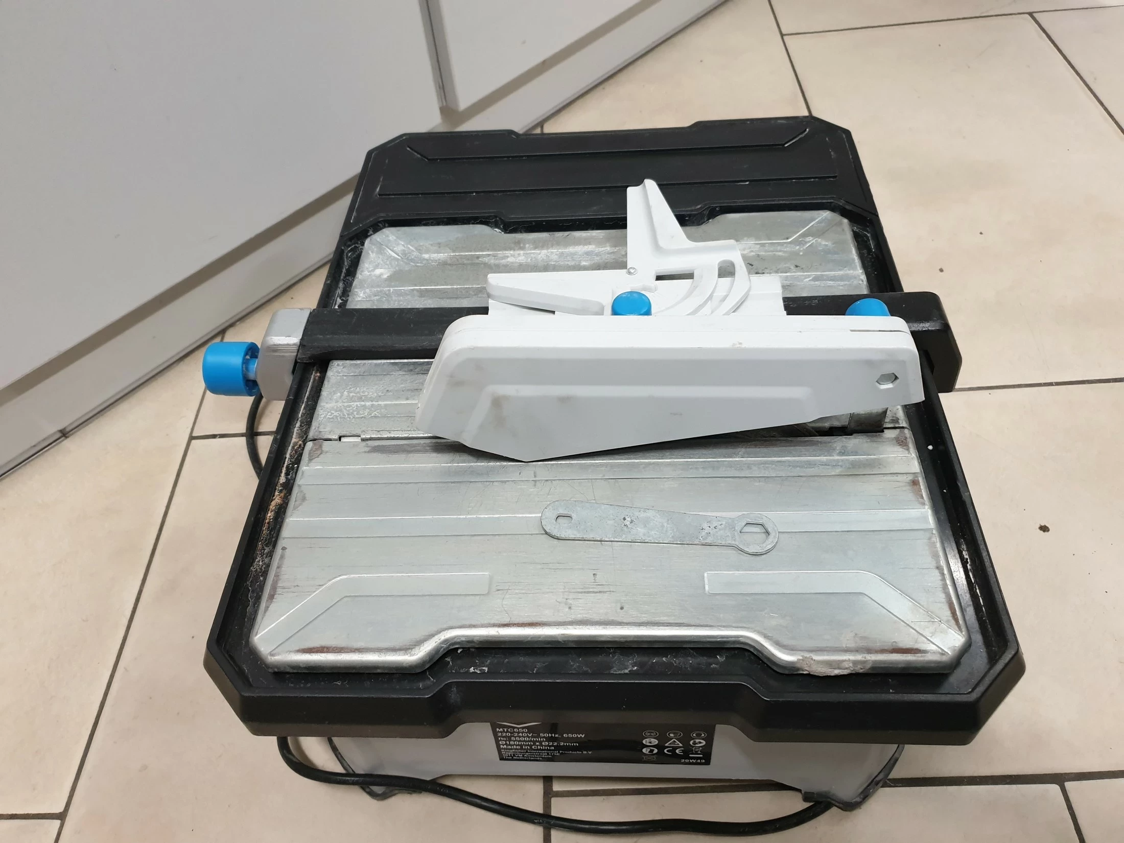 przecinarka-do-glazury-macallister-mtc-650-650w-stan-opakowania-brak-opakowania