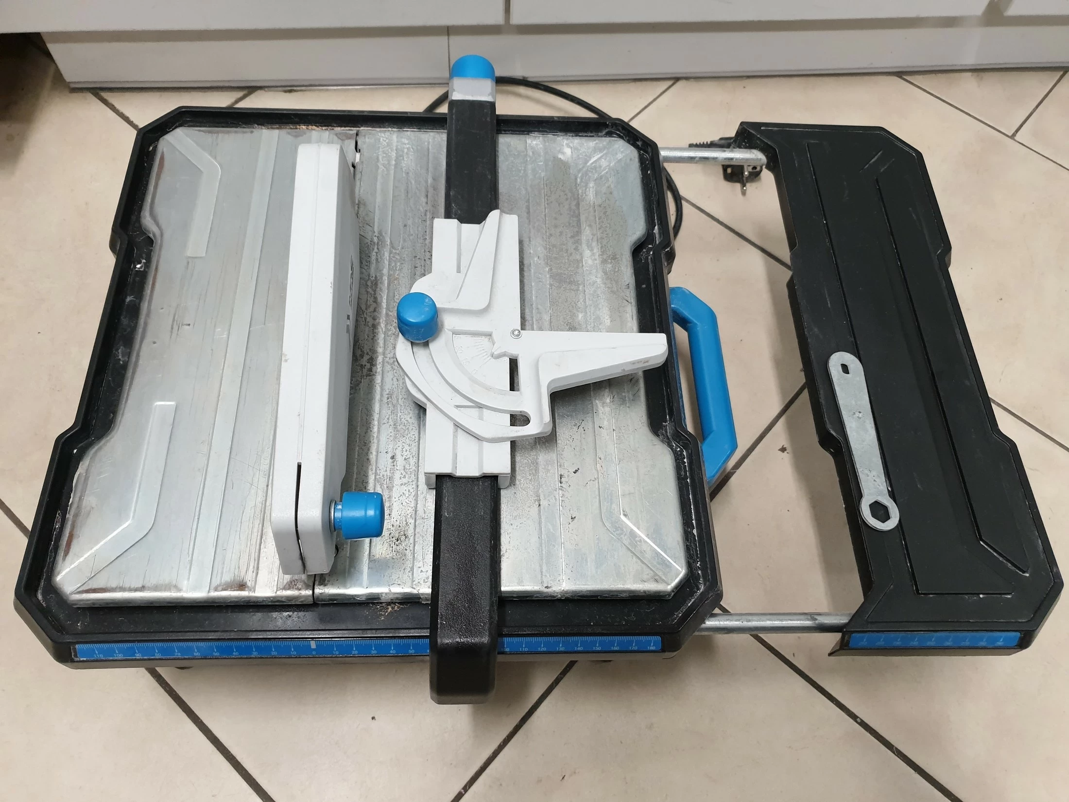 przecinarka-do-glazury-macallister-mtc-650-650w-product-id-b61eb864-f448-4301-8e0d-70817740e77b