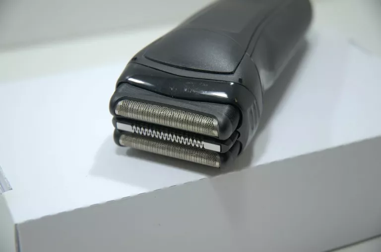 GOLARKA BRAUN SERIES 3 SHAVE&STYLE 300BT