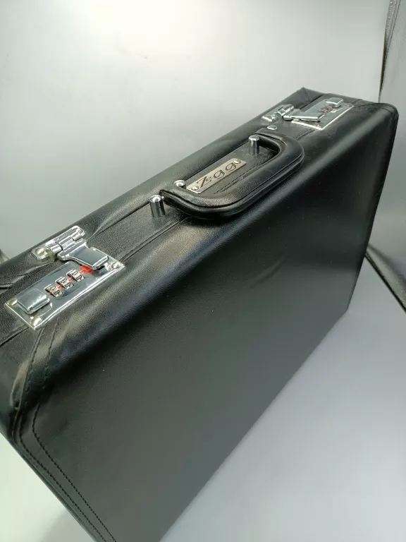 zestaw-sztuccow-zegg-dla-12-osob-w-walizce-72-czes-ean-gtin-123654897521