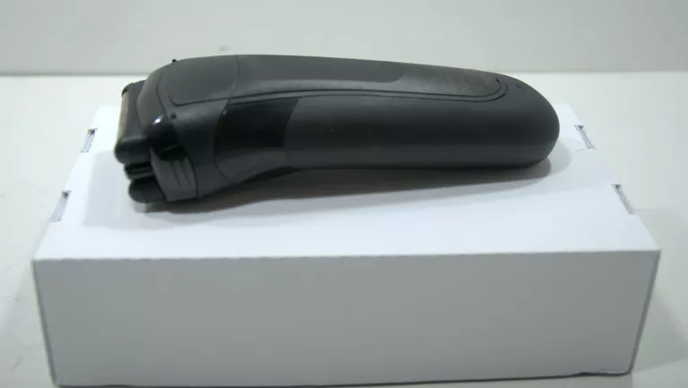 GOLARKA BRAUN SERIES 3 SHAVE&STYLE 300BT