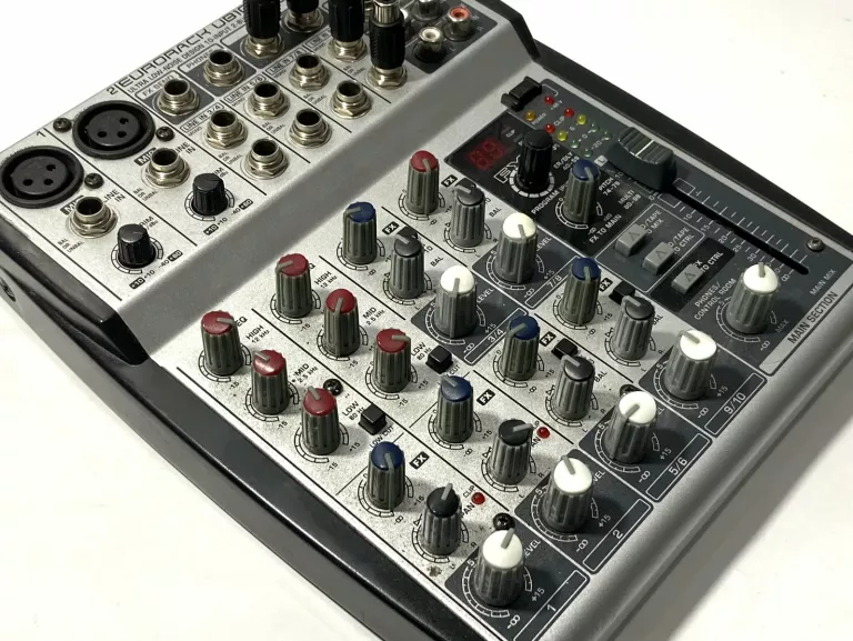BEHRINGER UB1002FX