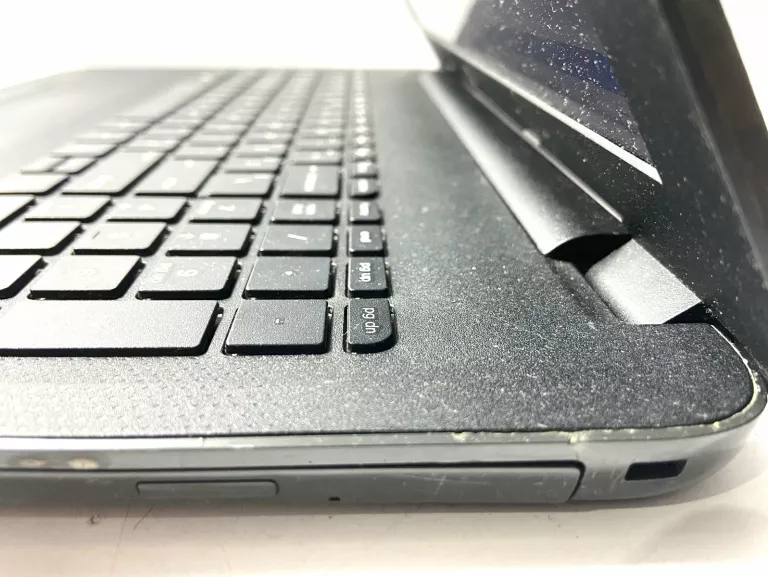 LAPTOP HP I3-5005U 4GB 128 SSD