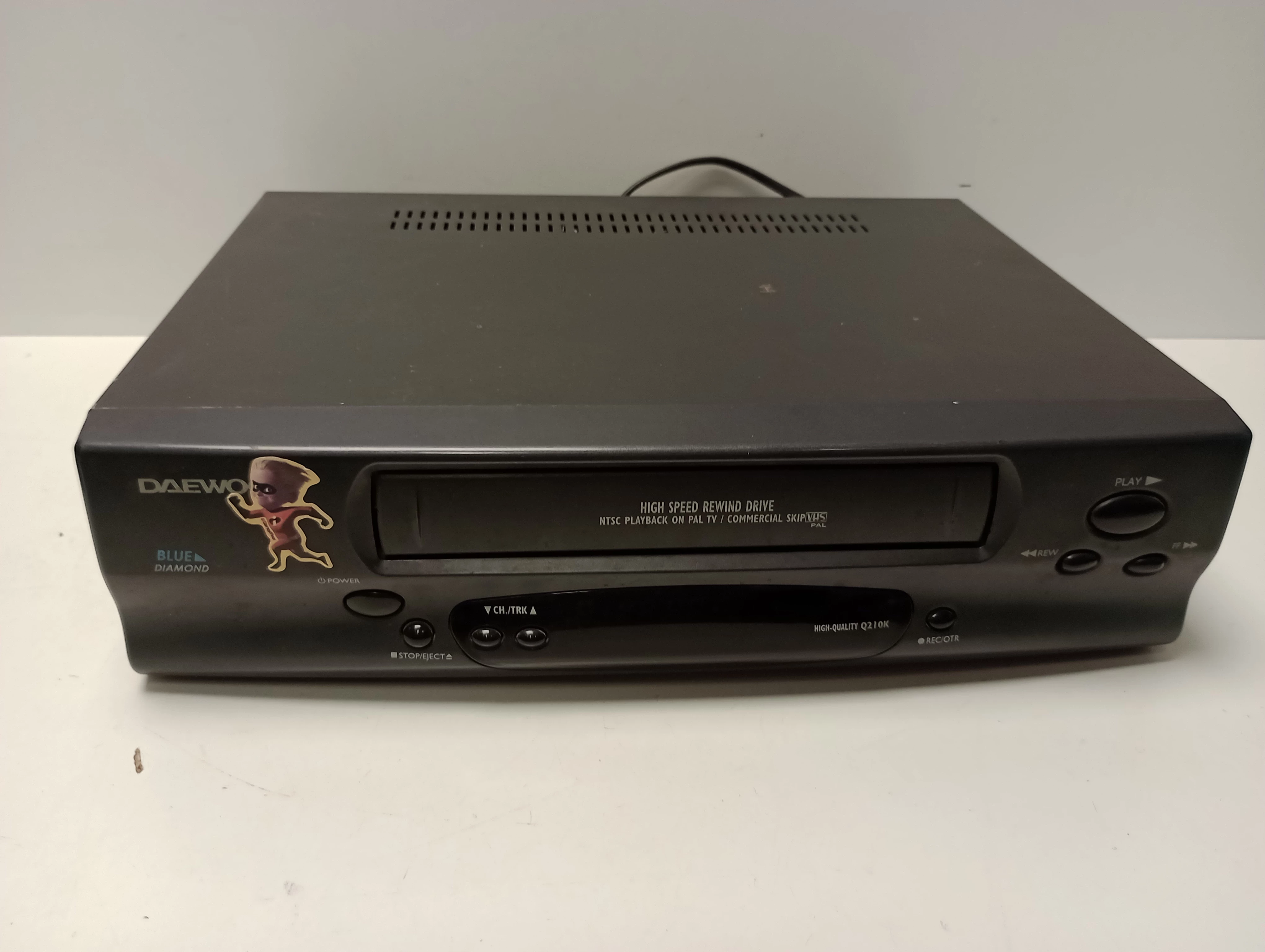 magnetowid-vhs-daewoo-osiedle-teatralne-3u15-krakow