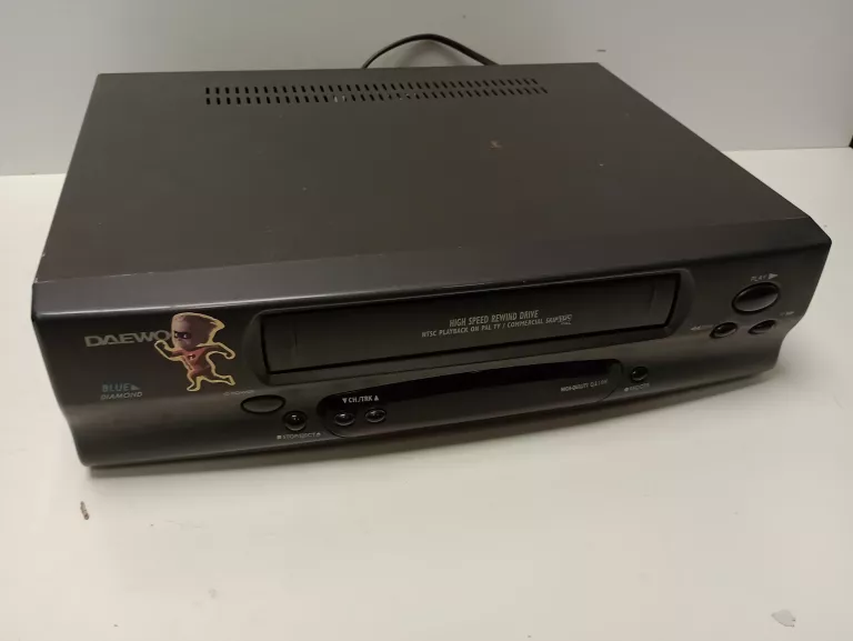 magnetowid-vhs-daewoo-stan-nie-wymaga-renowacji