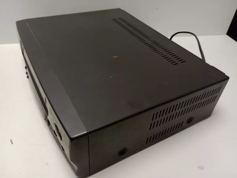 magnetowid-vhs-daewoo-osiedle-teatralne-3u15-krakow