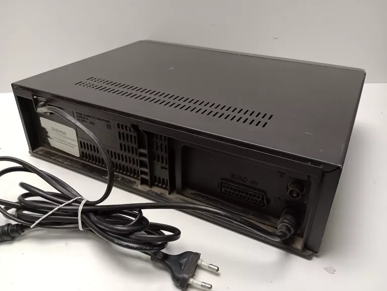 magnetowid-vhs-daewoo-osiedle-teatralne-3u15-krakow