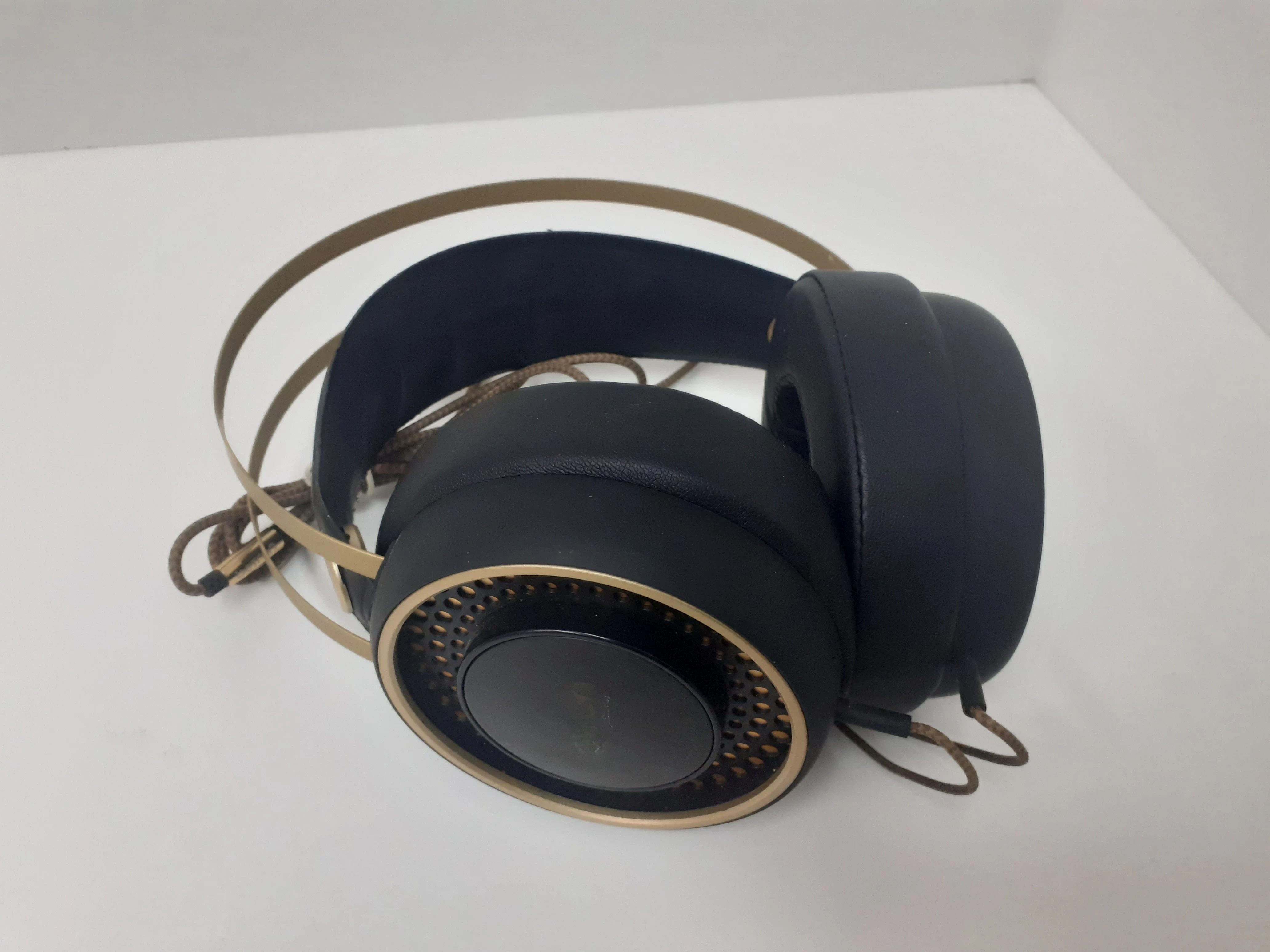 sluchawki-nauszne-betron-retro-model-g