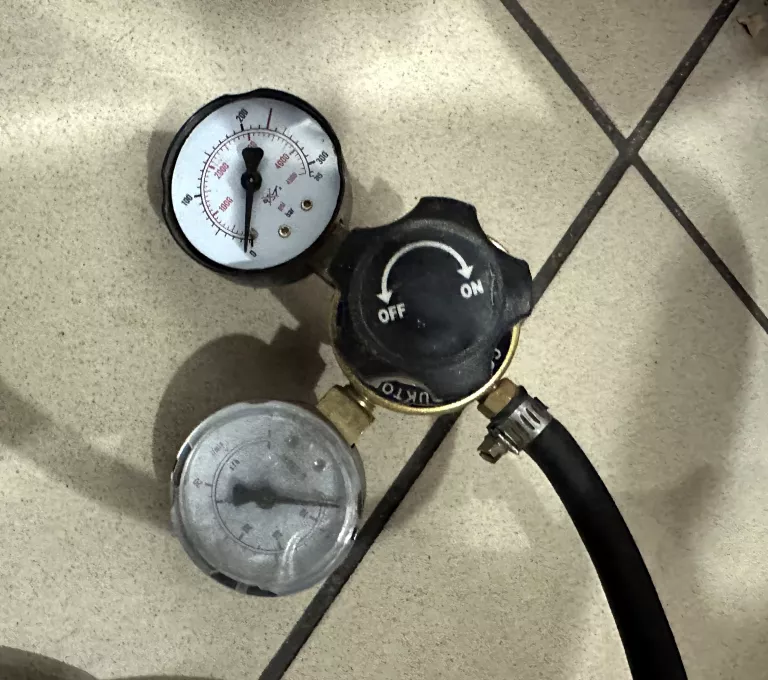 PÓŁAUTOMAT SPAWALNICZY EURO SGA 140 EINHELL