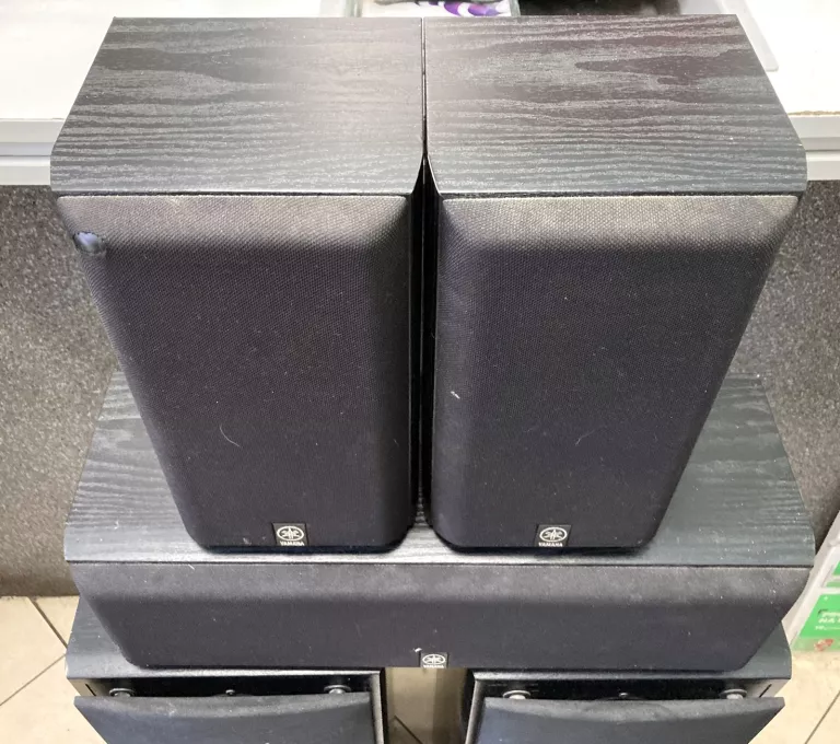 KINO DOMOWE YAMAHA NS-F50F CZARNY 320 W 5.0