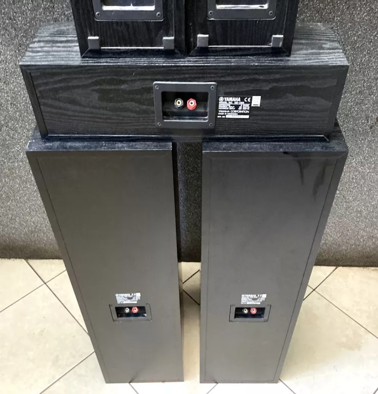 KINO DOMOWE YAMAHA NS-F50F CZARNY 320 W 5.0