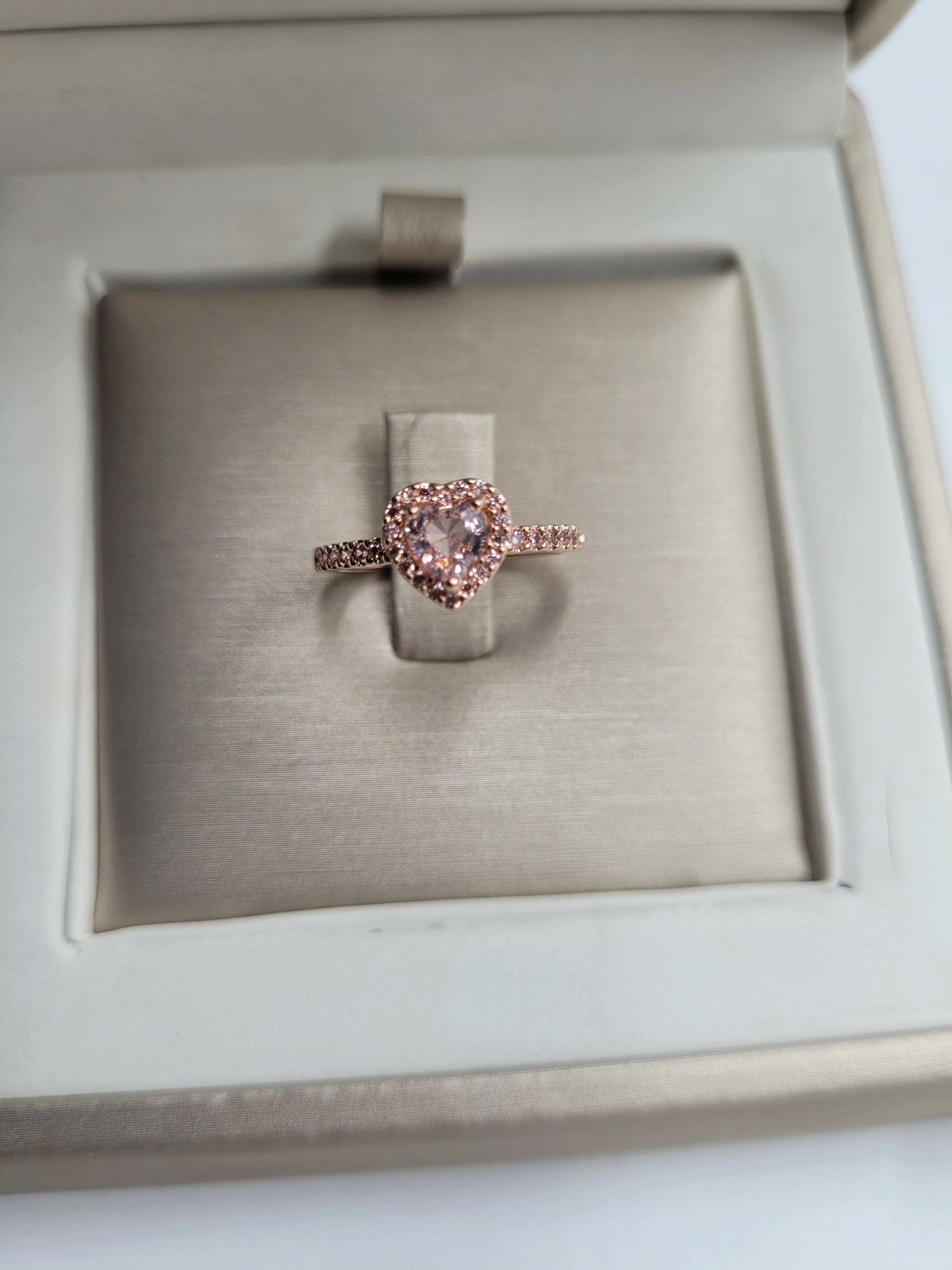 pierscionek-pandora-serce-188421c04-kamien-inny-kamien