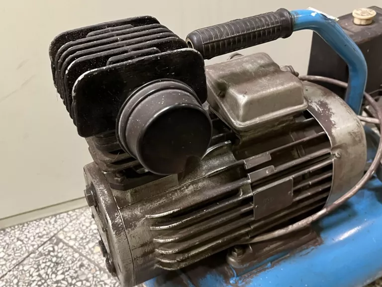 KOMPRESOR AHS1M-25/55