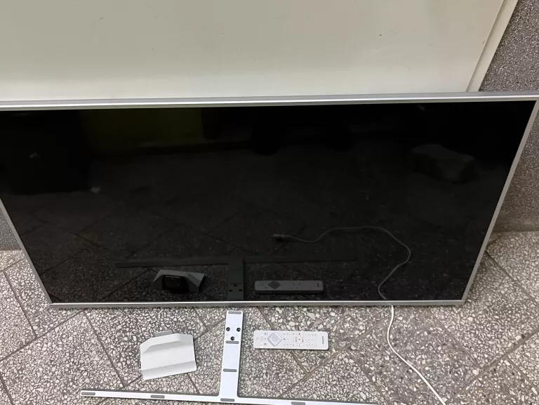 tv-philips-50pus6804-smart-tv-4k-ambilight-opis-marka-philips