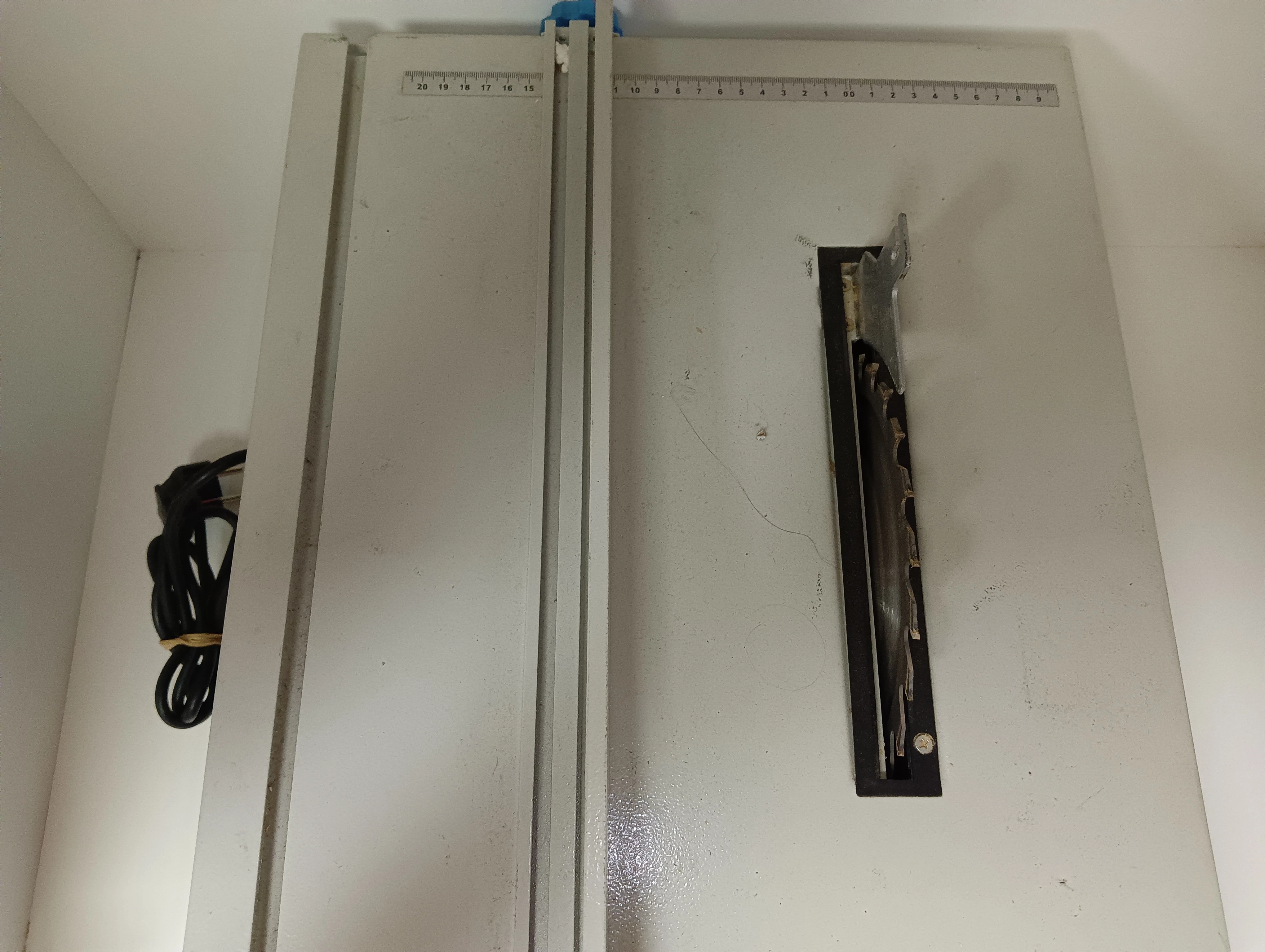 pilarka-stolowa-do-drewna-macallister-800-w-marka-macallister