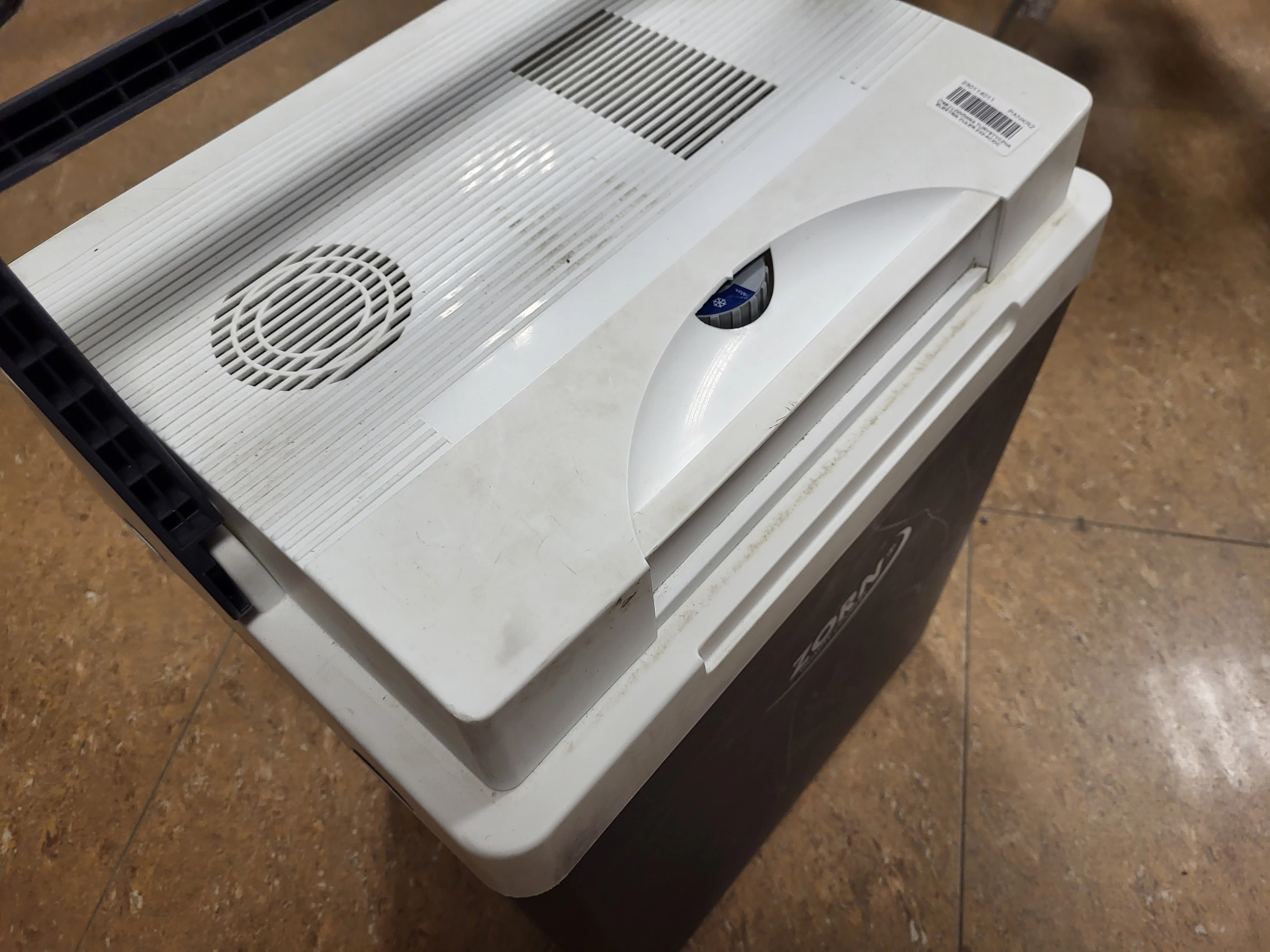 lodowka-turystyczna-elektrik-culer-z32-acdc-stan-uzywany