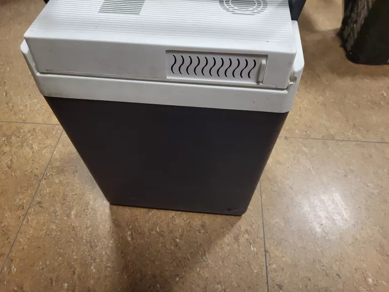 LODÓWKA TURYSTYCZNA ELEKTRIK CULER Z32-AC/DC