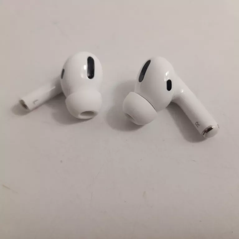 AIRPODS PRO (1 GENERACJA)