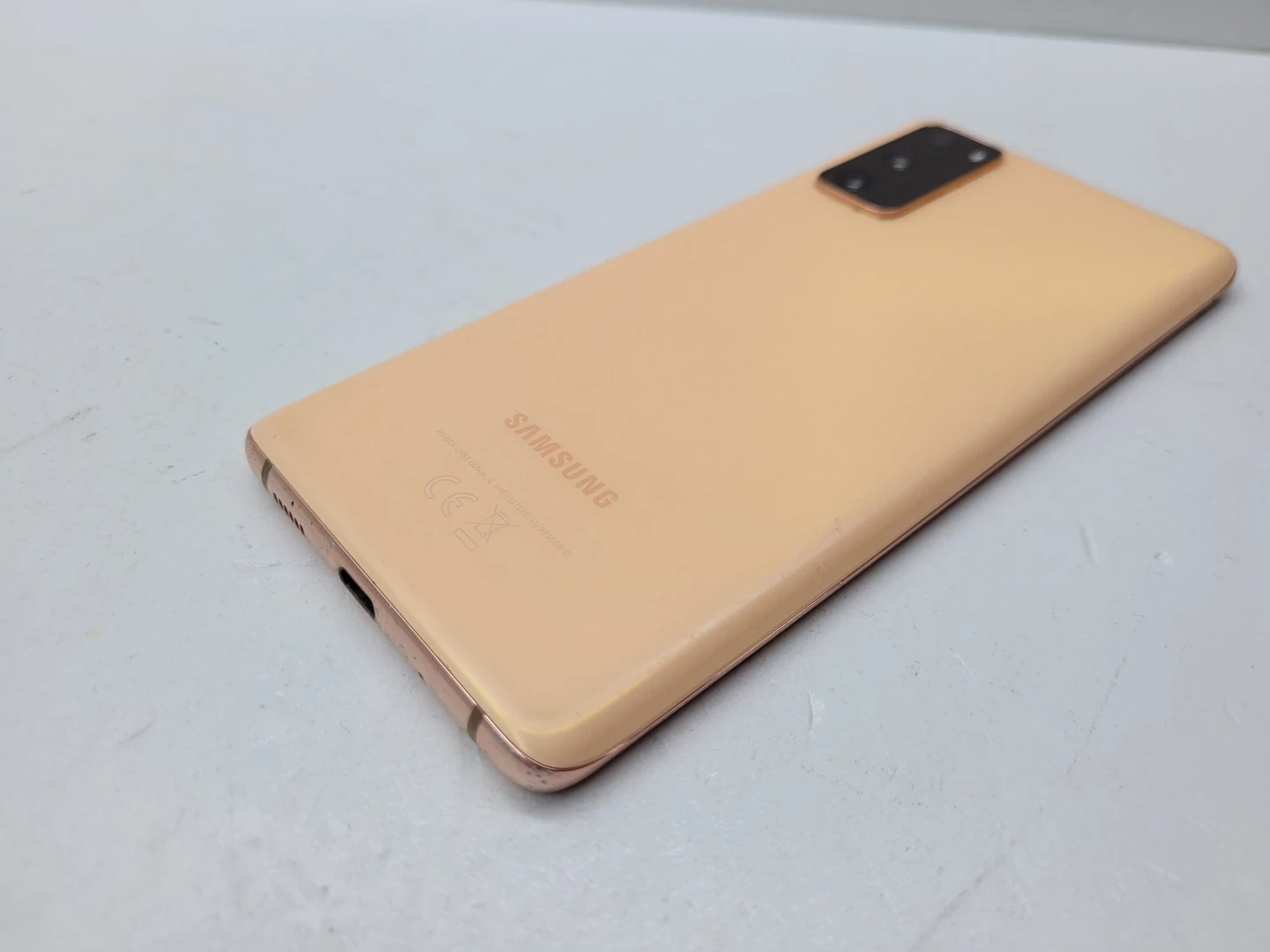 samsung-galaxy-s20-fe-5g-pamiec-ram-6-gb