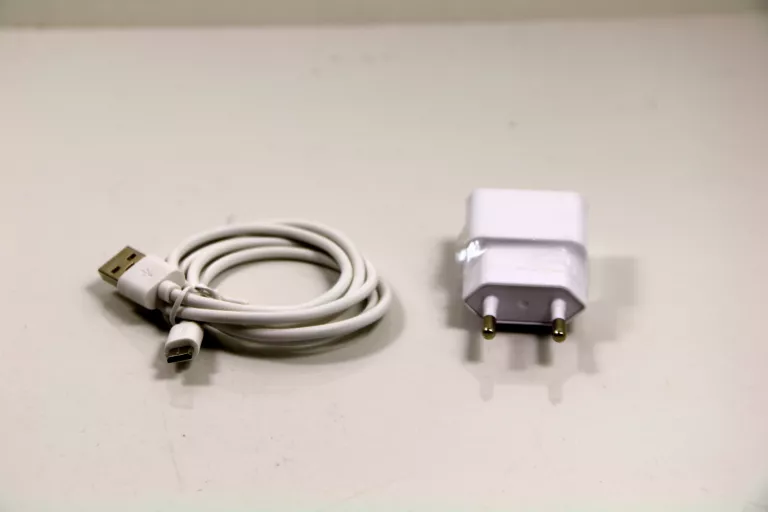 ladowarka-micro-usb-2a-kod-producenta-loombard