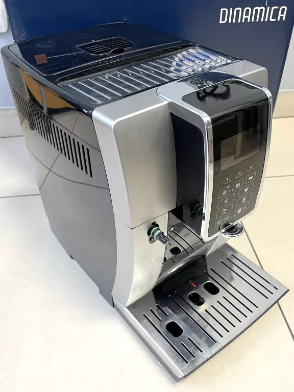 ekspres-cisnieniowy-delonghi-35055sb-1450-w-kolor-dominujacy-srebrnyszary