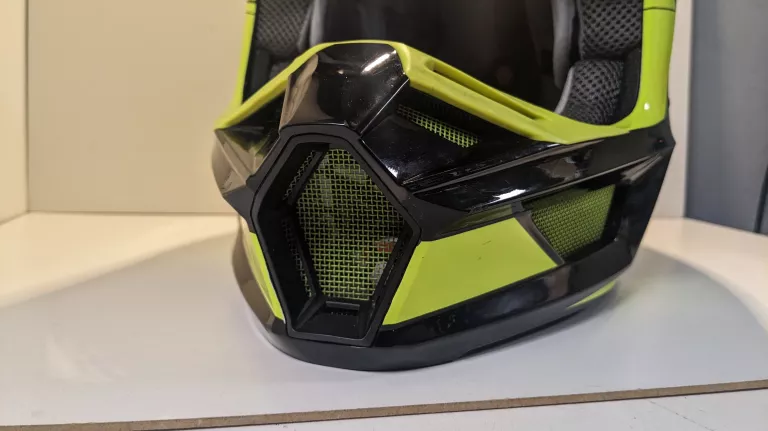 KASK FOX V2 HAYL FLUO R. M *DW ZAK*