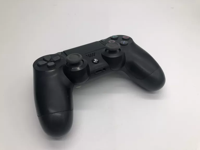 pad-ps4-czarny-glowna-9-walbrzych-sj