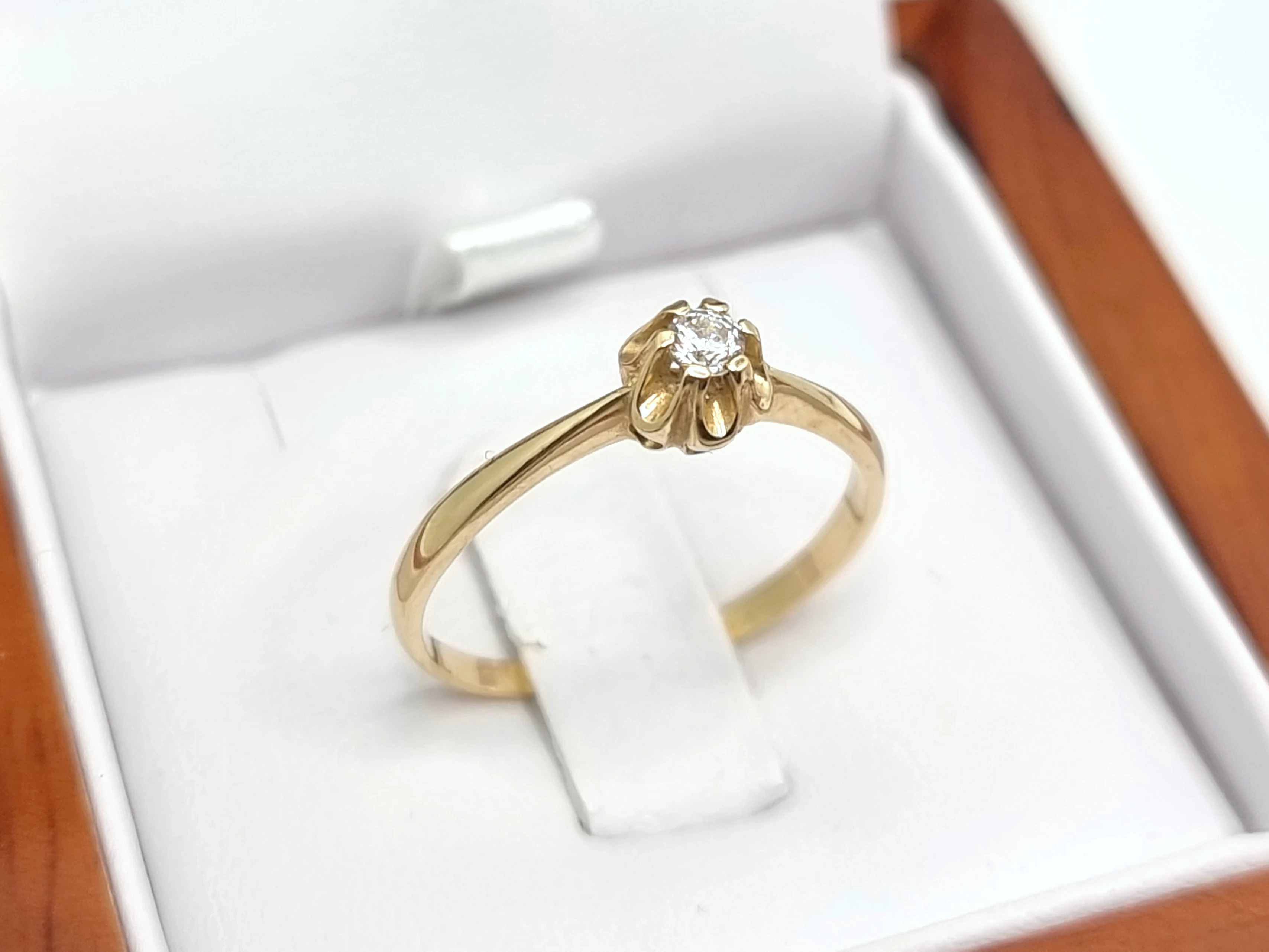 delikatny-zloty-pierscionek-585-14k-197g-r21-wlotowa-5b-krakow