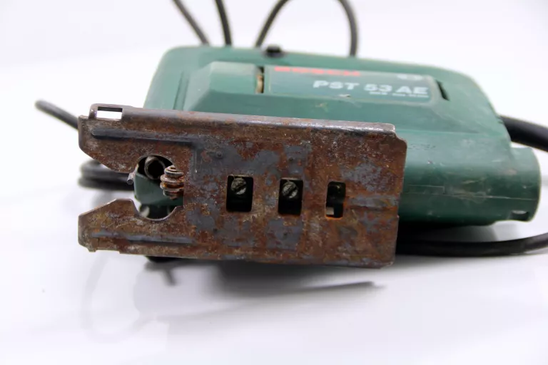 wyrzynarka-bosch-pst-53-ae-mocowanie-brzeszczotu-chwyt-typu-t