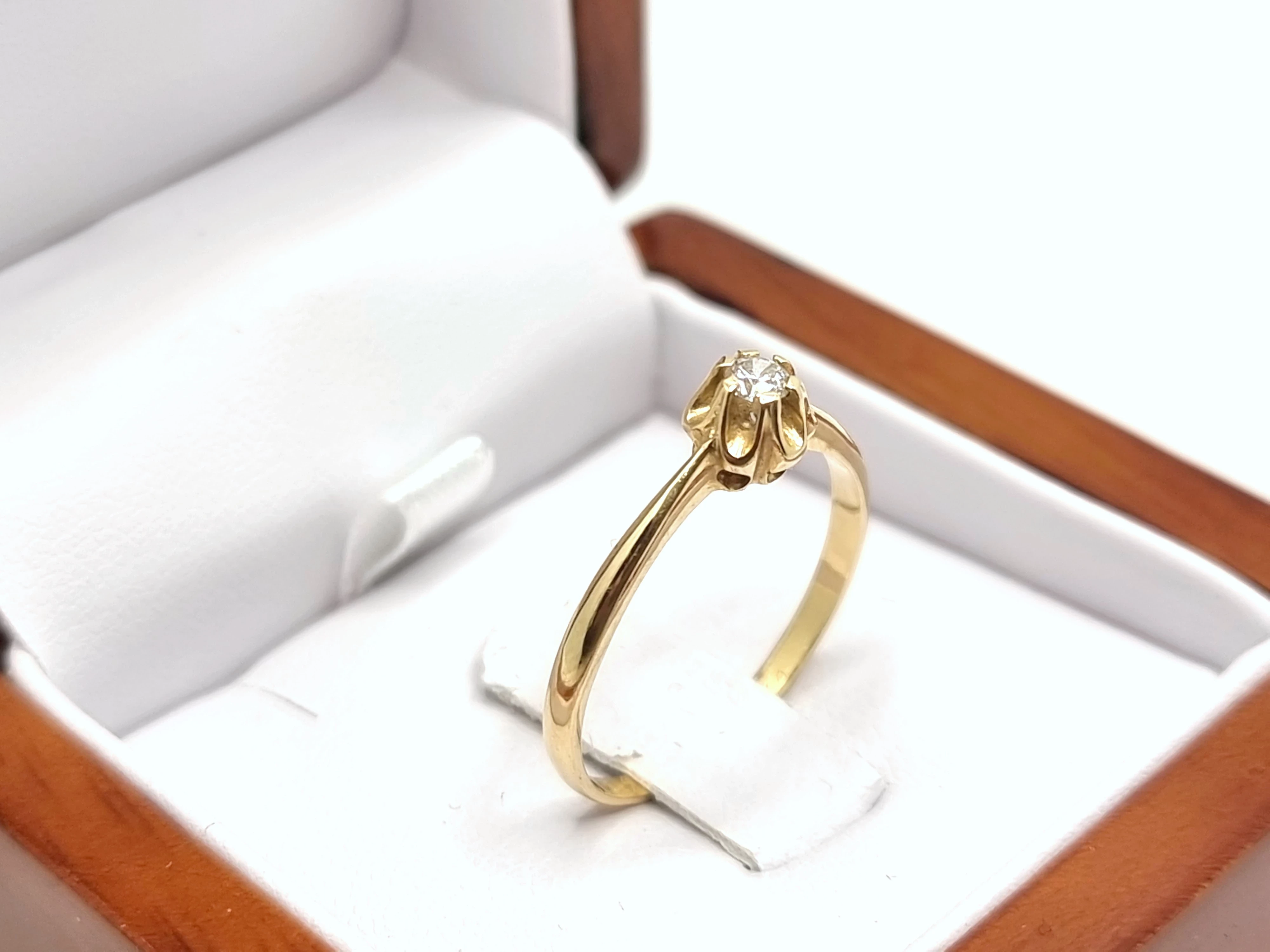 delikatny-zloty-pierscionek-585-14k-197g-r21-rodzaj-2205-16